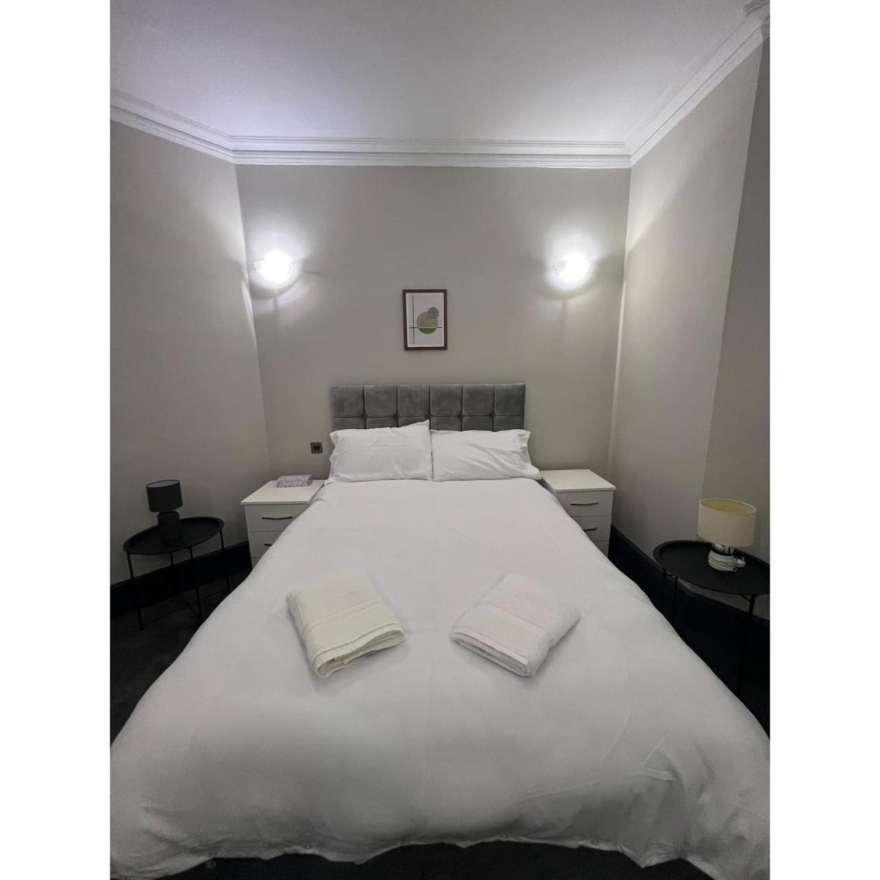 Fabulous 3 Bed Flat Near Edgware Road Station Lägenhet London Exteriör bild
